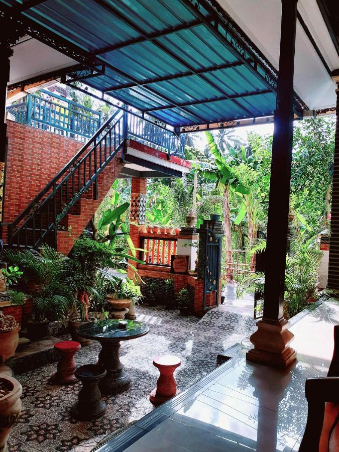 Nova Homestay Toyapakeh Bagian luar foto